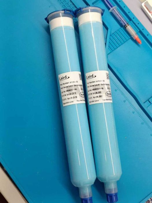 Жидкие термопрокладки Laird Tputty 607 6.4 w/mk