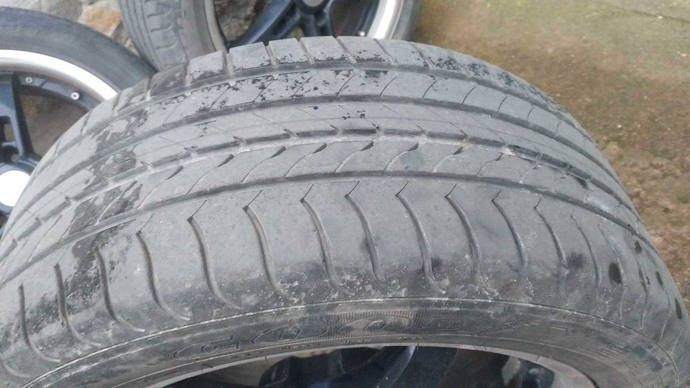 Vând genți 245/45R17