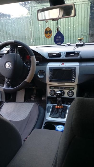 VOLKSWAGEN Passat 0