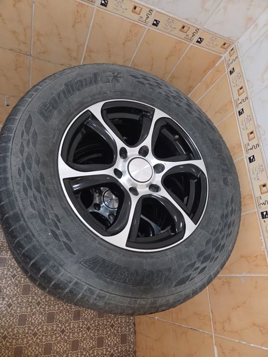 Диски с резиной R17 PRADO 120