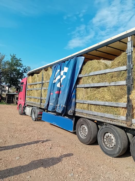 Baloti lucerna sau fan Livrare doar la TIR min 40 Rotunzi sau 500 dreptunghiulari Transport inclus RO HU UE