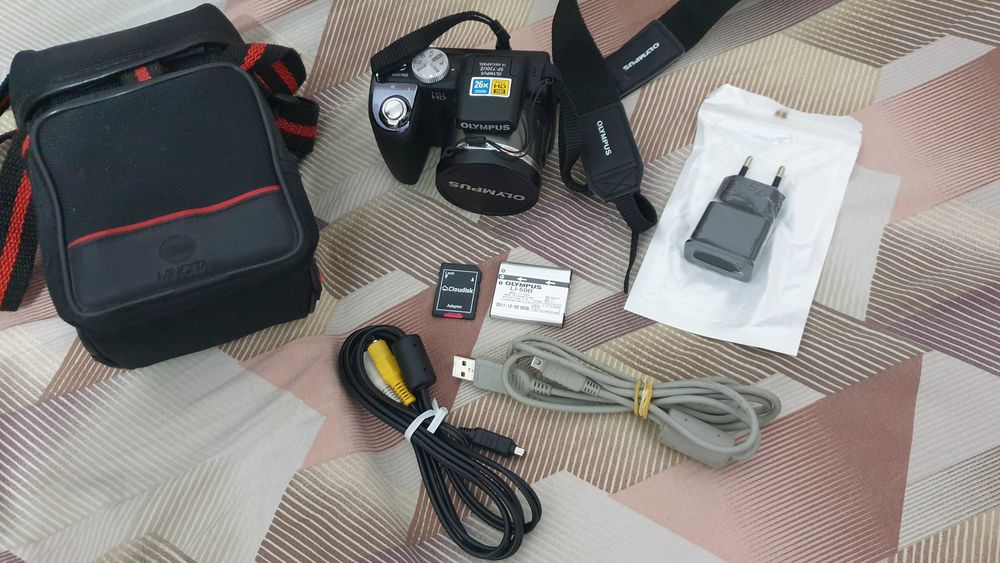 Olympus SP-720UZ 14 mPx