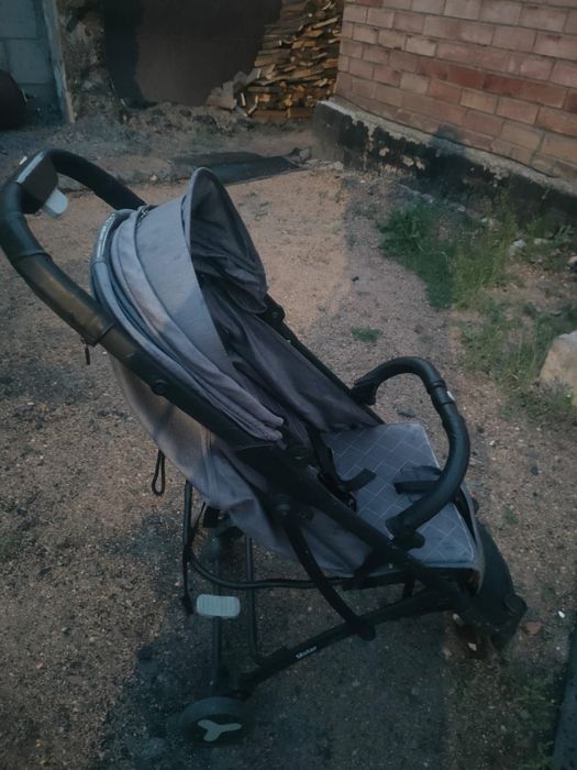Продам детскую коляску