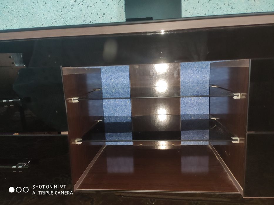 Продается подставка для телевизора