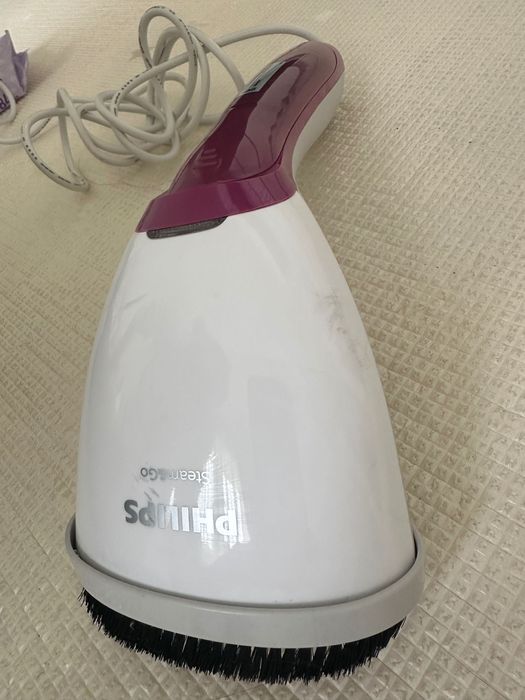 Уред за гладене на пара Philips Steam and go