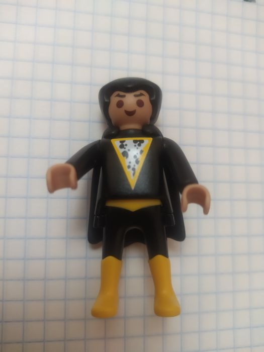 Фигурки из Киндер Сюрприз