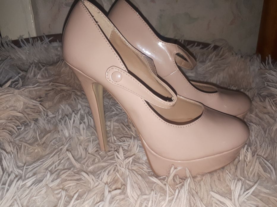 Forever 21, Лабутены, 35,5-36
