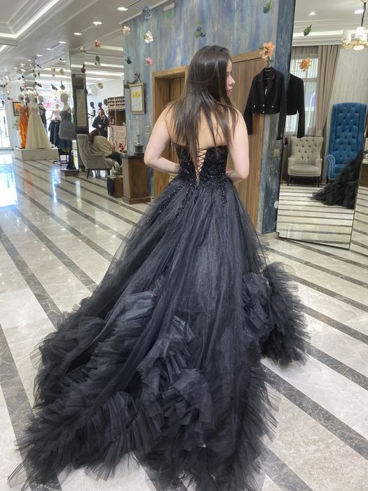 Бална рокля Стоян Радичев