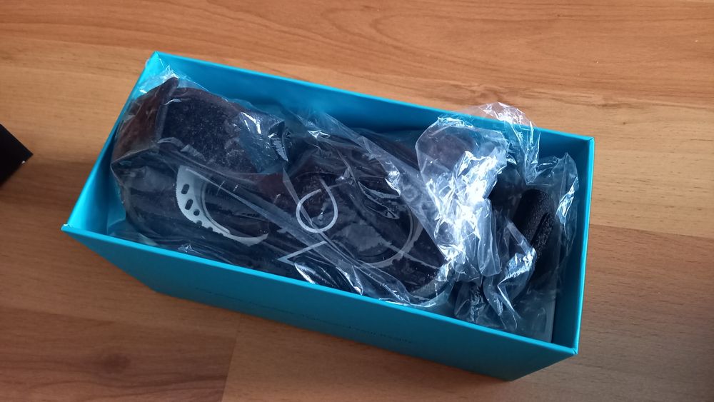 Noon очила за виртуална реалност