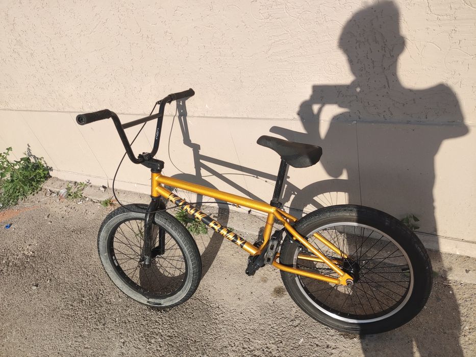 Продам велосипед BMX от компании kink