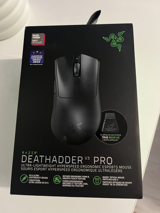 Razer Deathadder V3 Pro - Smooth touch