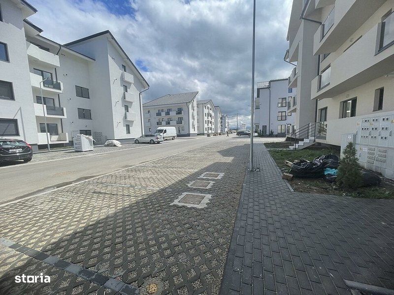 Apartament  2 camere cu balcon si parcare pe Doamna Stanca