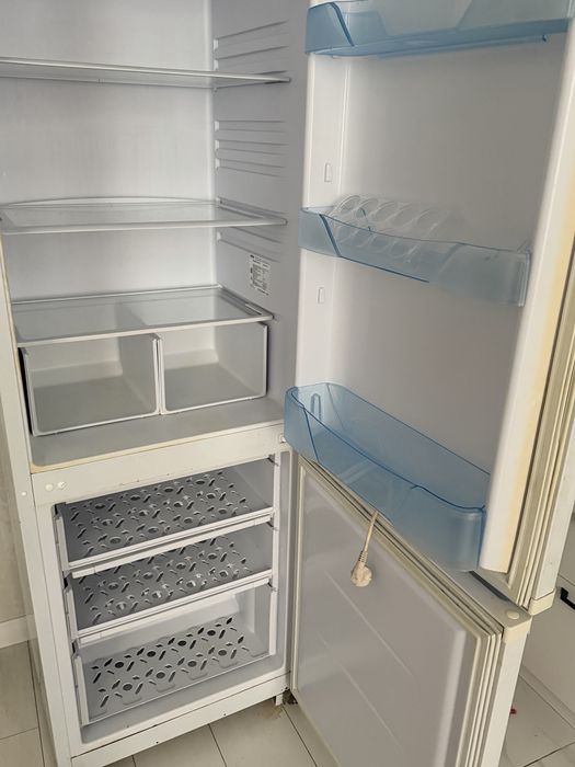 Продам холодильник фирмы бирюса