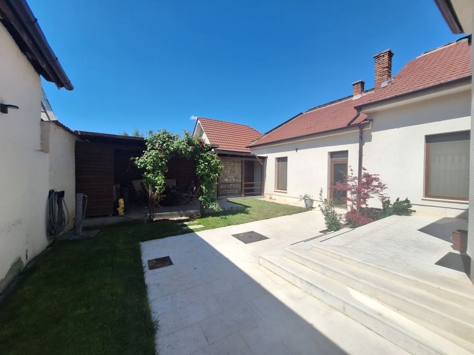 Casa ultracentrala