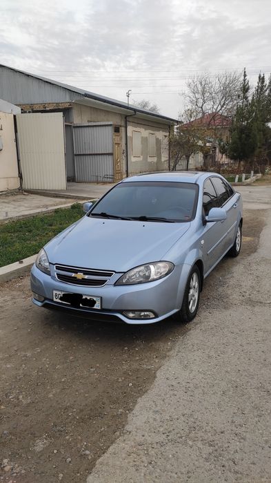 Gentra sotiladi avtomat karobka benzinda