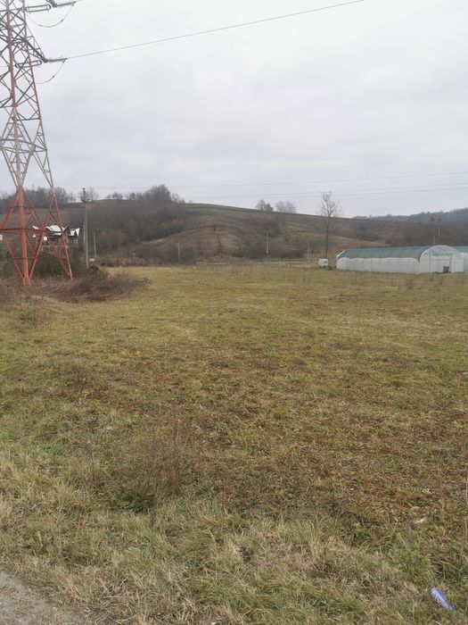 Vând teren intravilan Bunești - Vâlcea