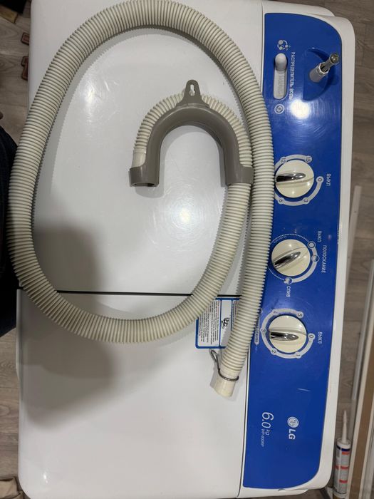 Продам стиральную машину