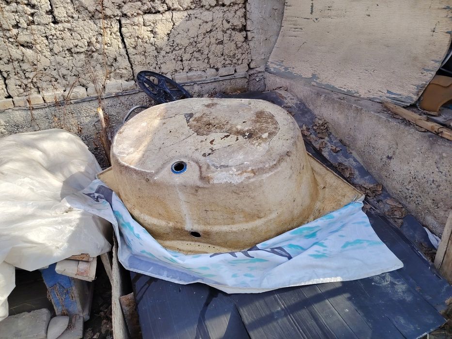 Ванна сотилади холат б у