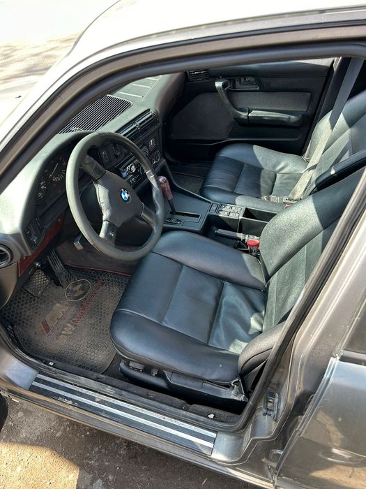 Продам BMW 525 E34