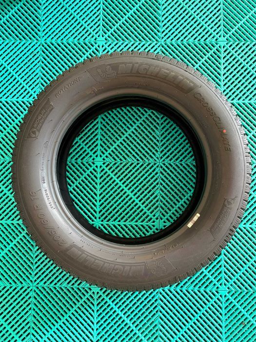 Set anvelope noi mixte All Season 205 60 R16 Michelin CrossClimate 96h dot 2025 si dot 2026