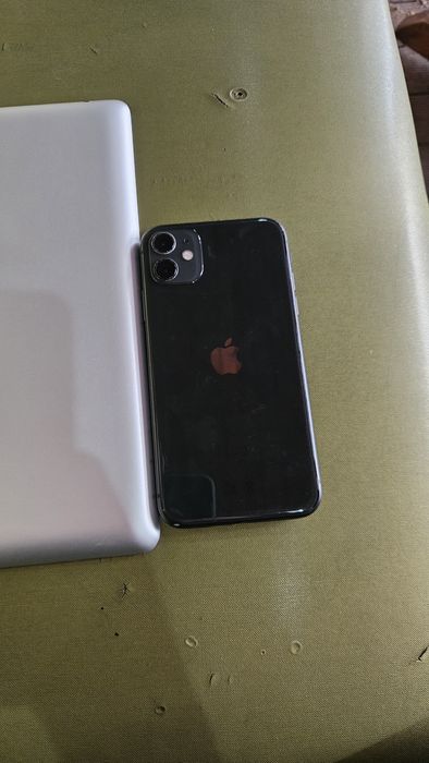 ipad 16gb 2nd generation и iphon 11 64gb