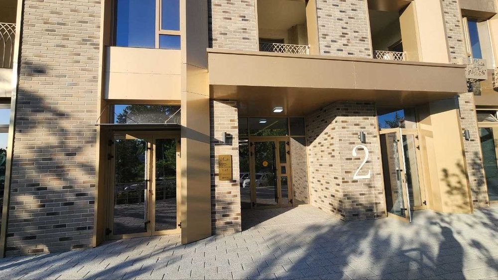 продаётся нежилое помещение в бизнес комплексе BI Sado