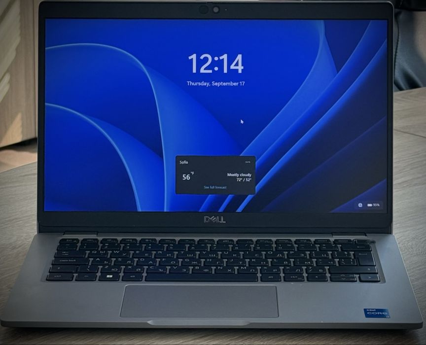 Лаптоп Dell Latitude 5330