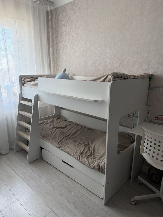 Кровать двухярусная