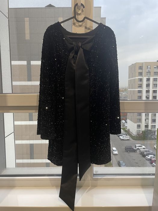 Черное платье с бантом 42(М) размер