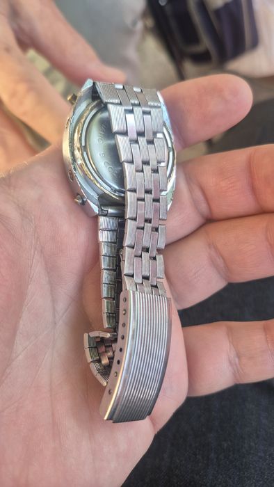 Продам часы Электроника -1 рабочие.