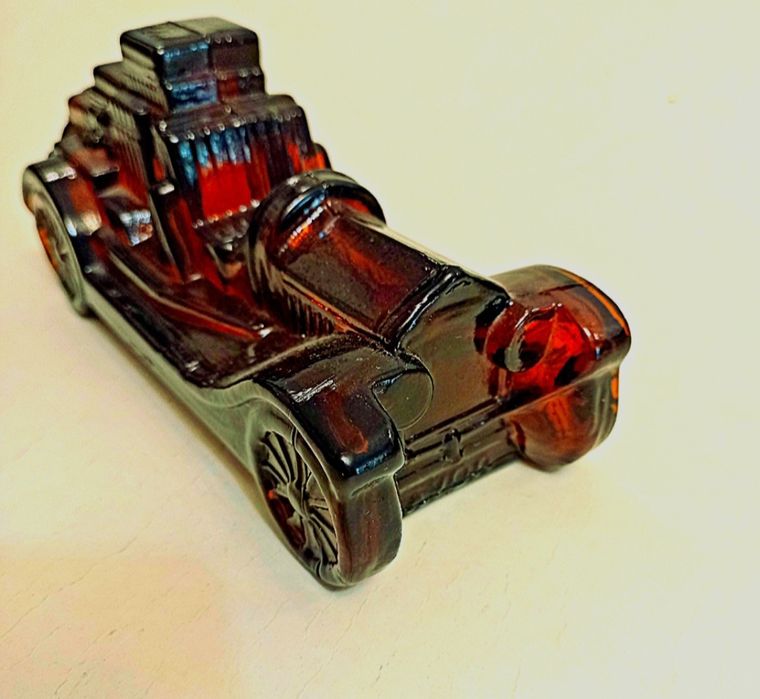 Очень редкие , реалистичные модели автомобилей из стекла