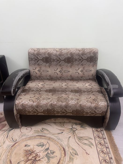 Продам комплект, диван и кресло