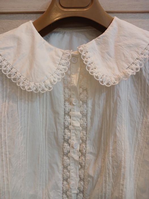 Нежные 2 белые кофты. Nejniy 2 ta oq kofta