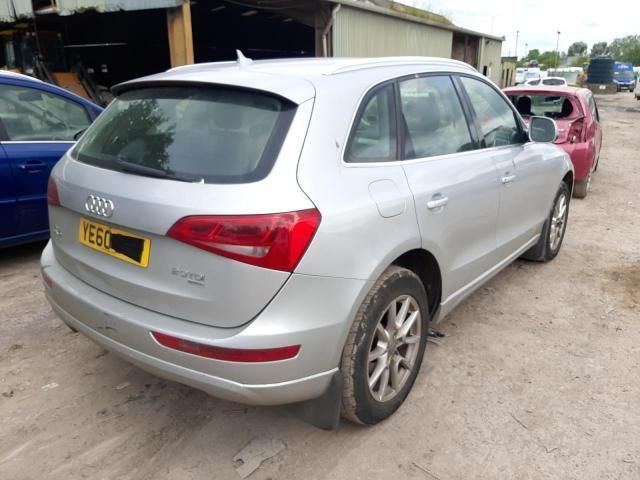 Dezmembrez Audi Q5 8R [2008 - 2012] Crossover 2.0 TDI S tronic quattr