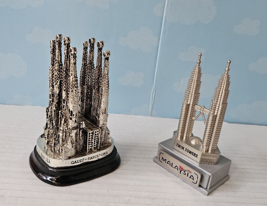 Lot machete ale unor construcții celebre