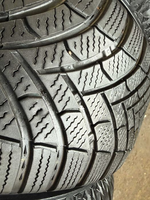 4x Anvelope iarna 215/65 R17 - Semperit Speed Grip 5