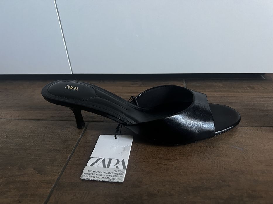 Kitten heel обувки Зара