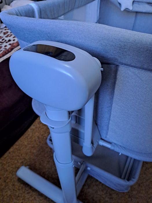 Кроватка качалка музыкальная