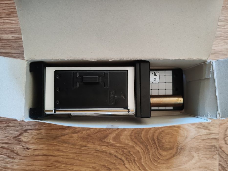 Dispozitiv pentru conuri parfumate