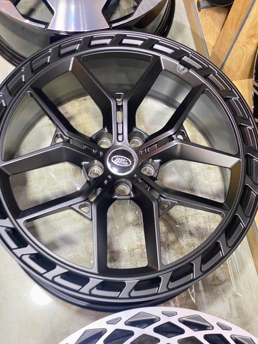 Kovaniy diskalar Zeekr 9x