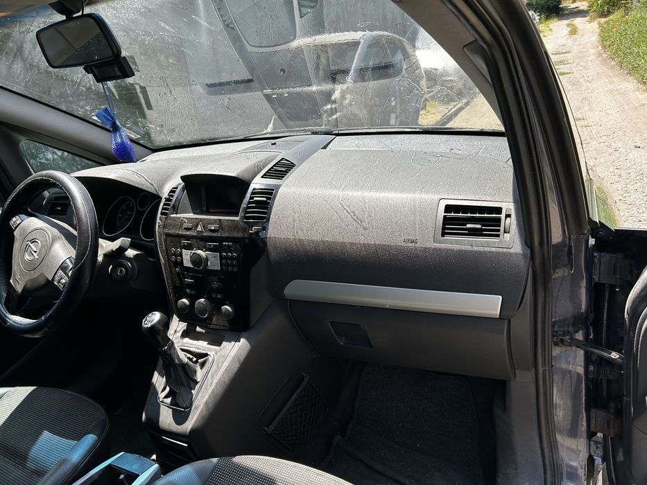 Opel Zafira B 1.9 150кс. 2009г. на части