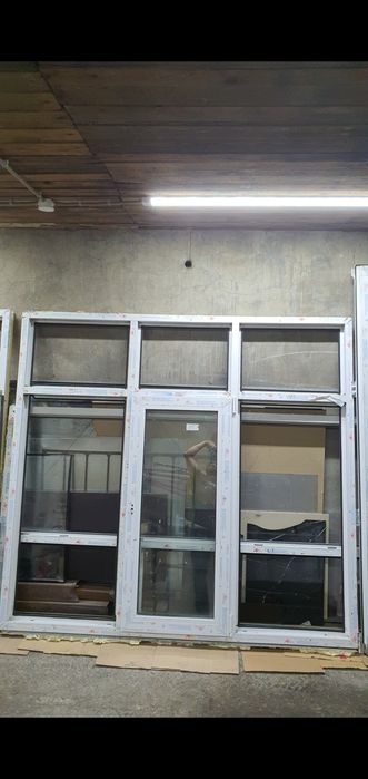 Продаю пластиковое окно