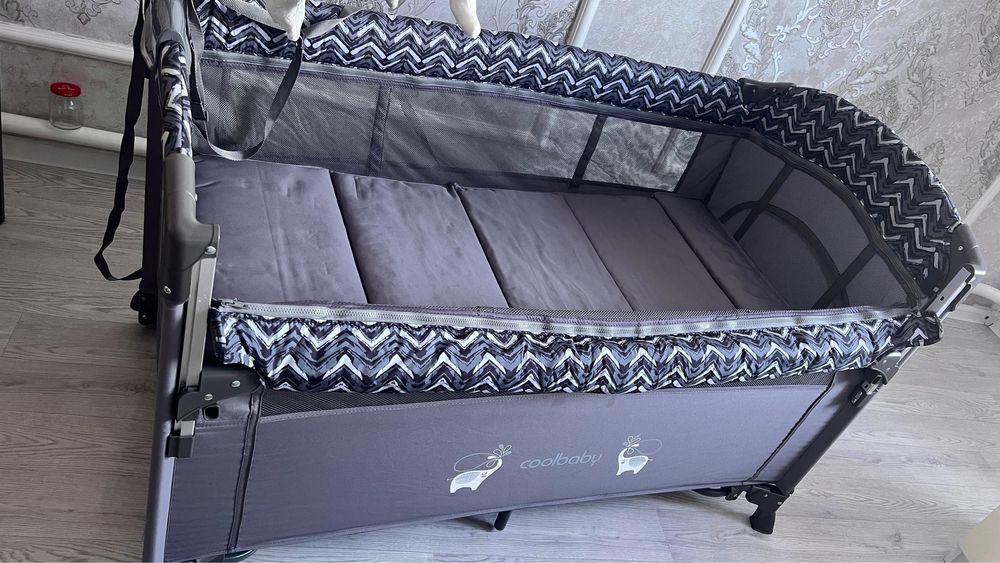 Срочно продам манеж