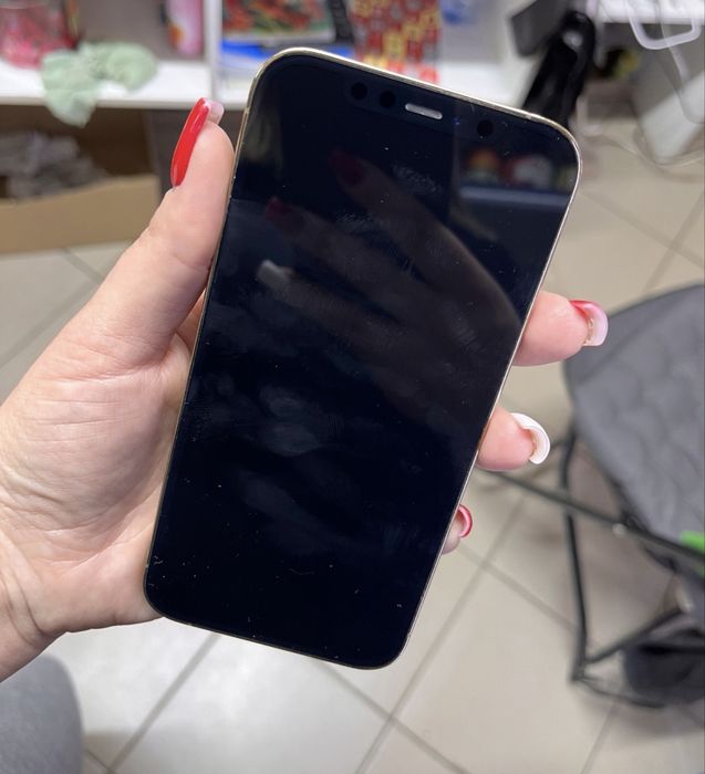 Продам срочно Iphone 12 pro 128 gb