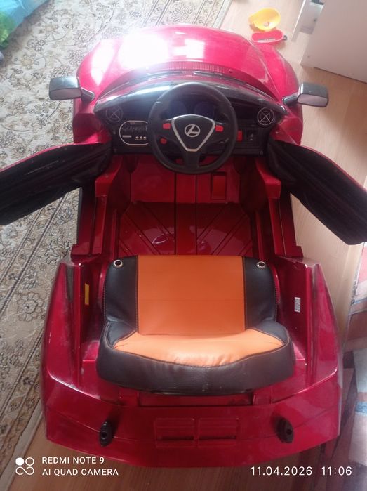 Продам детскую машинку