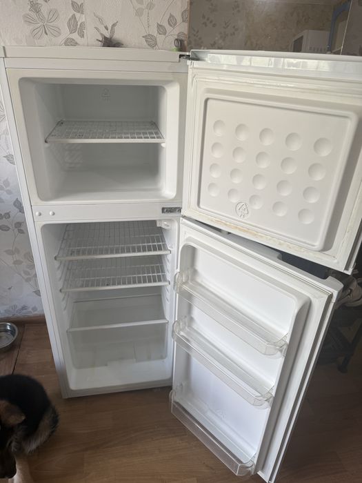 Продам холодильник б/у