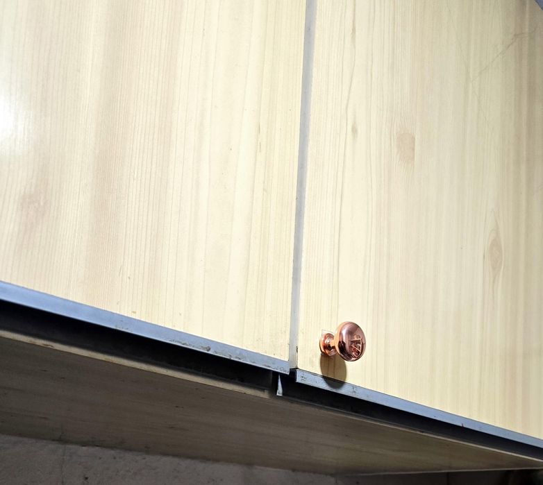 Дръжки за Мебелни Вратички