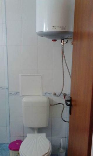 Дава се под наем Едностаен апартамент в Бургас, Лазур - 30 кв.м за 255 € - Снимка #4