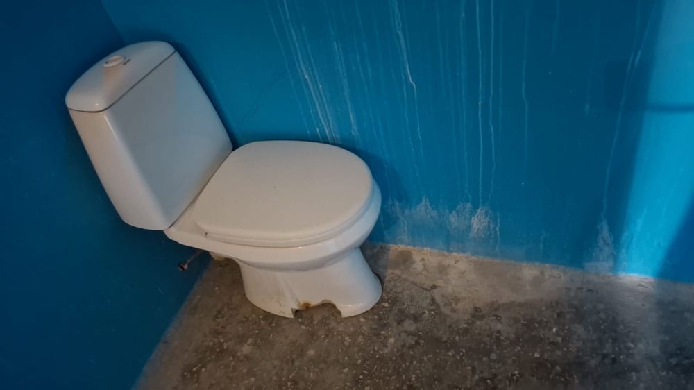 Продам унитаз рабочии