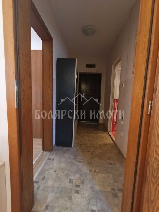 Дава се под наем Двустаен апартамент в Велико Търново, Център - 60 кв.м за 380 € - Снимка #5